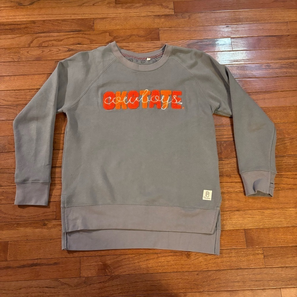 Pressbox by royce apparel OkState pullover size Small